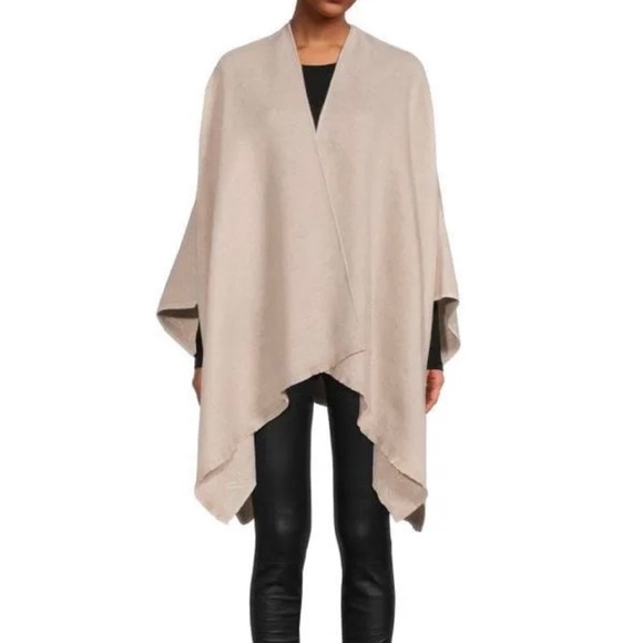 Calvin Klein CK logo shawl - Picture 4 of 4